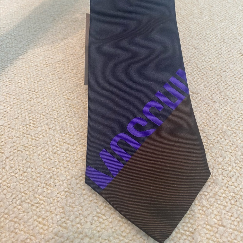 NWT Moschino Tie - Picture 3 of 4